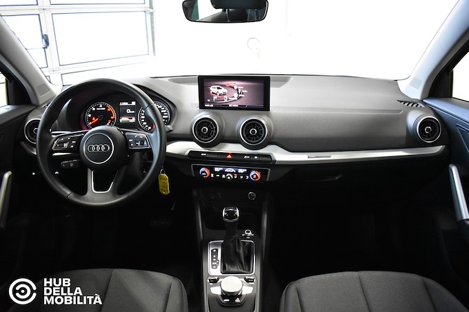 AUDI Q2 30 TDI S tronic Business